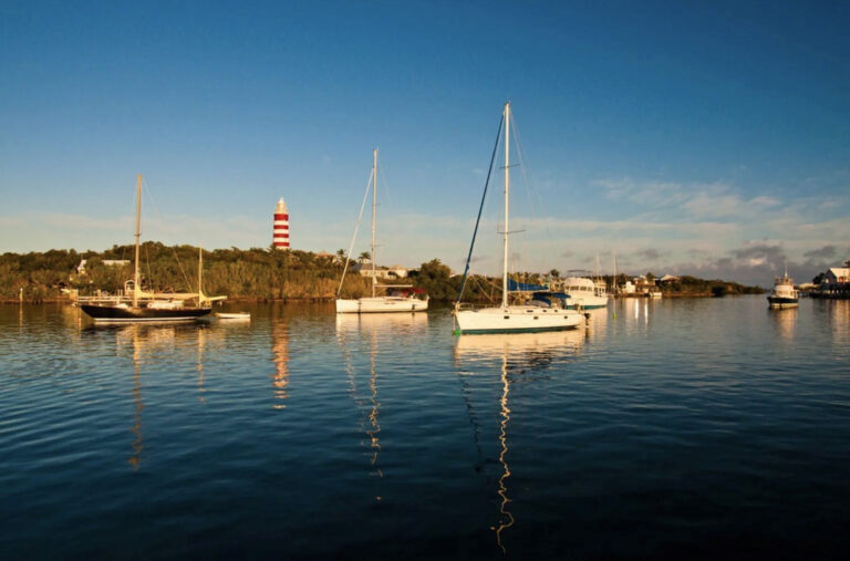 Vor Anker in Hope Town