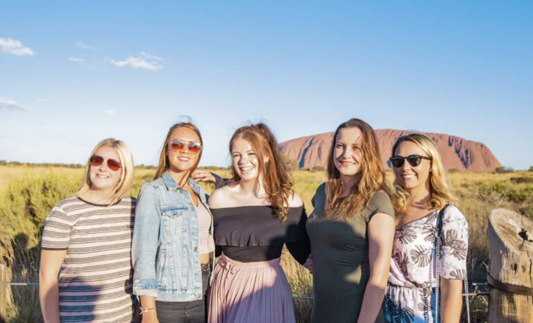 Erinnerungsfoto mit dem Uluru