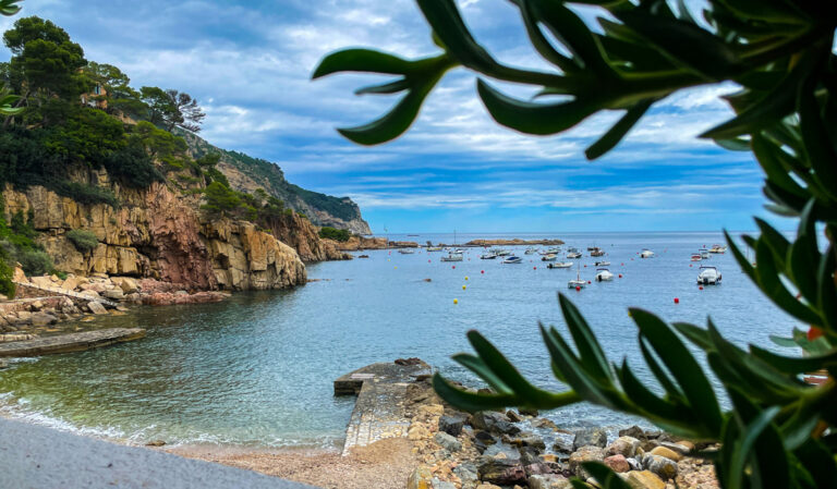 Bucht an der Costa Brava