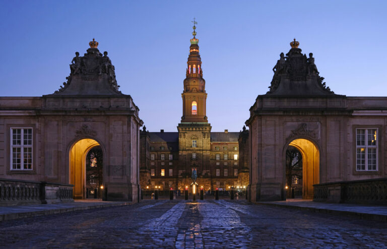 Beleuchtetes Schloss Christiansborg
