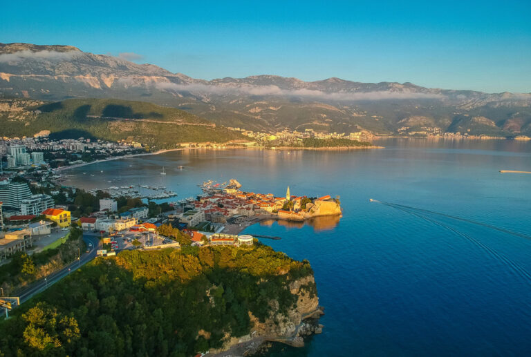 Blick auf Budva von oben