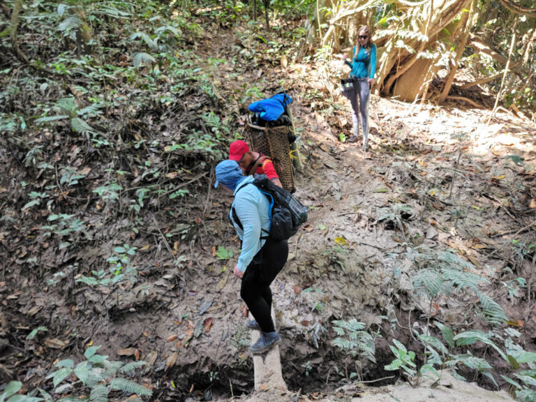 Guide gibt Hilfestellung bei Grabenüberquerung