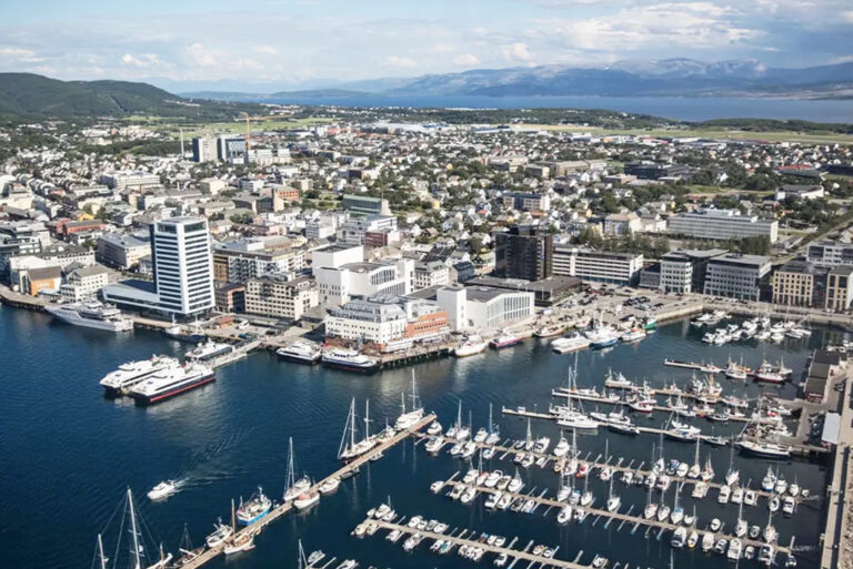 Der Hafen von Bodø