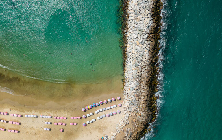 Badestrand an der Costa Verde