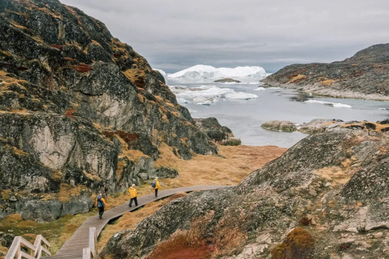 Wanderer am Ilulissat-Eisfjord