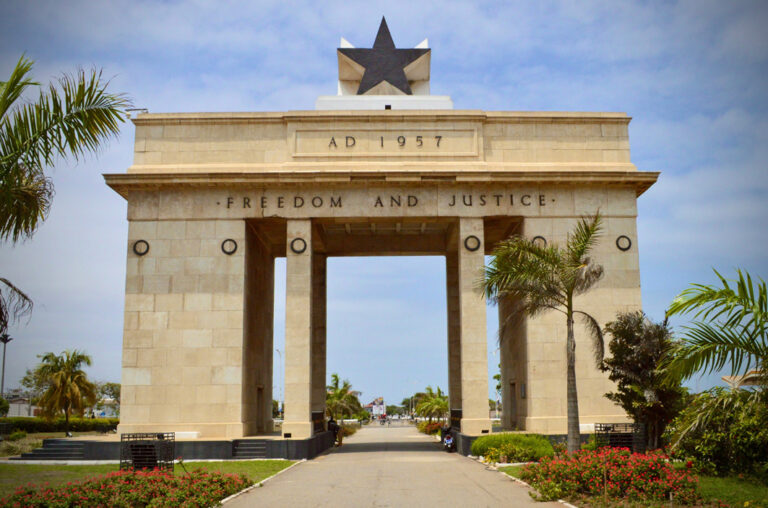Das Black Star Gate in Accra