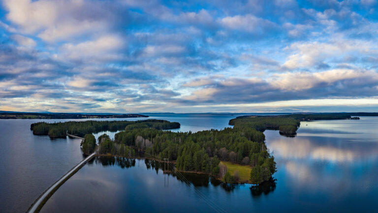 Blick auf Inseln in Östersund