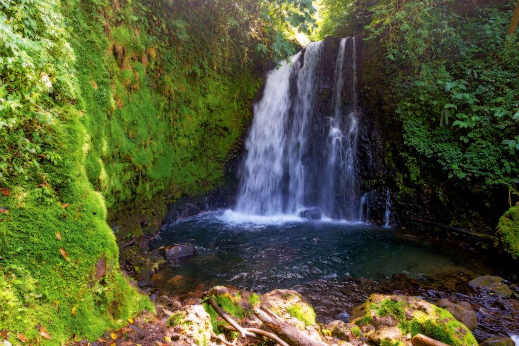 Wasserfall La Fortuna am Vulkan Arenal Costa Rica traveljunkies